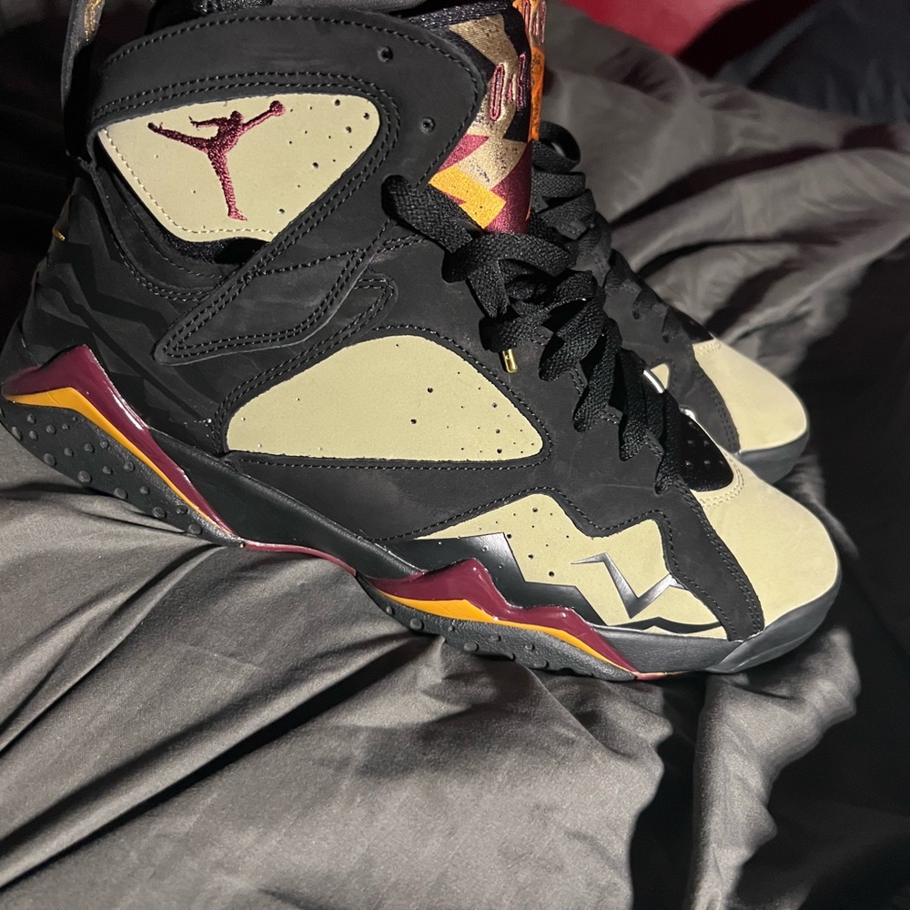 Jordan 7s - Picture 4 of 4